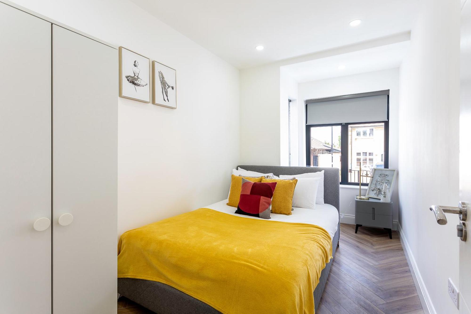 Majestic Lux 5bed 2bath Free Parking Garden *