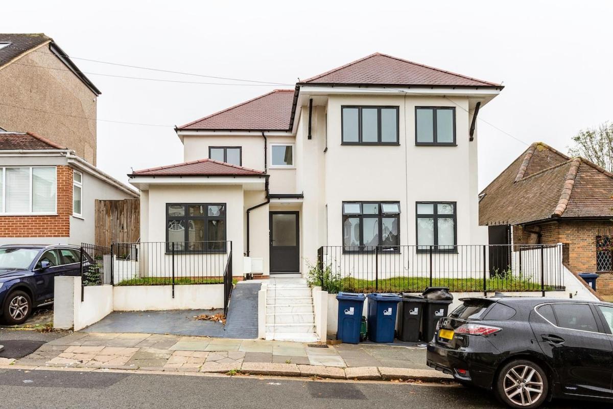 Majestic Lux 5bed 2bath Free Parking Garden Appartement