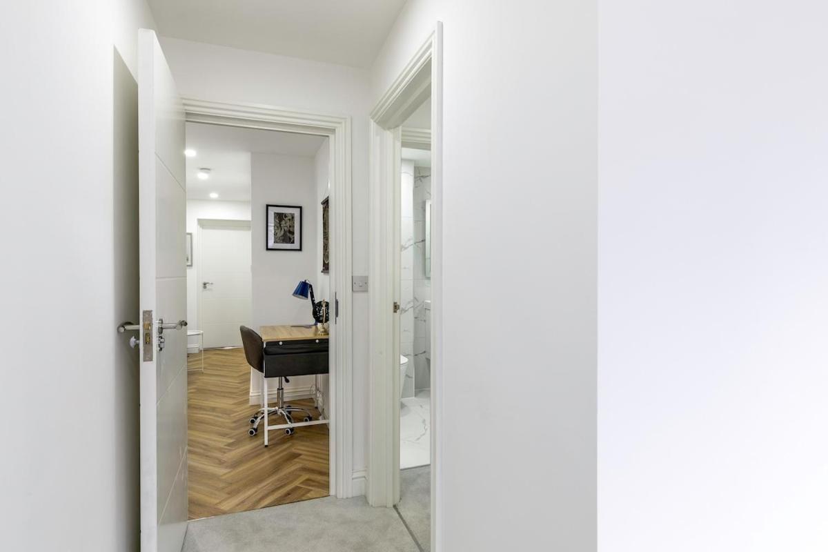Majestic Lux 5bed 2bath Free Parking Garden Apartment *